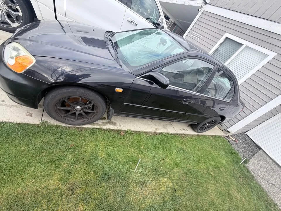 2001 Honda Civic 7th Gen - Image 2 of 3