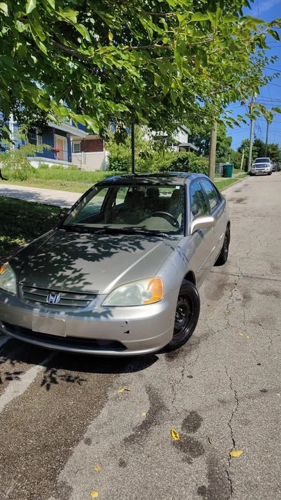 2003 Honda Civic 7th Gen - Image 2 of 3