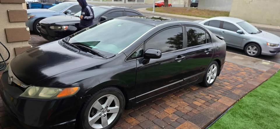 2007 Honda Civic 8th Gen - Image 2 of 5