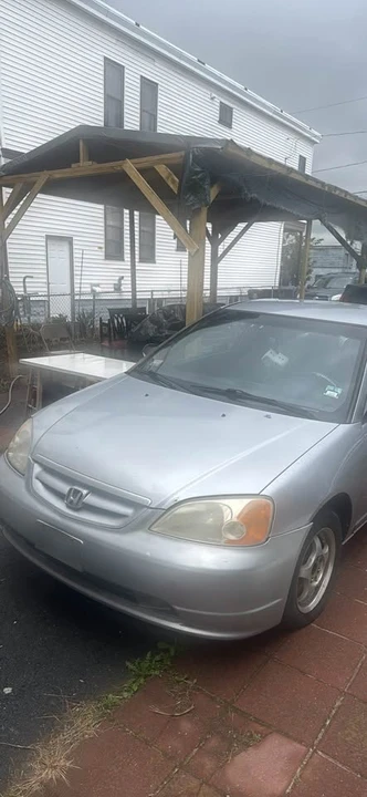 2001 Honda Civic 7th Gen - Image 2 of 4