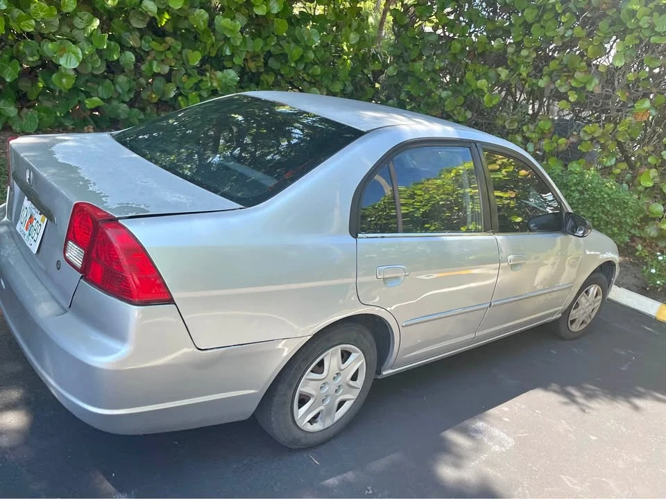 2003 Honda Civic 7th Gen - Image 2 of 6