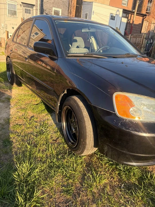 2003 Honda Civic 7th Gen - Image 2 of 9
