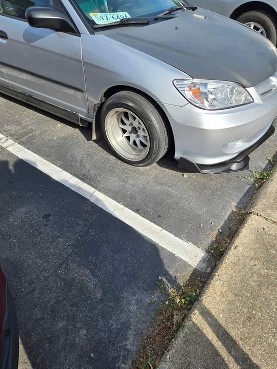 2004 Honda Civic 7th Gen - Image 2 of 6