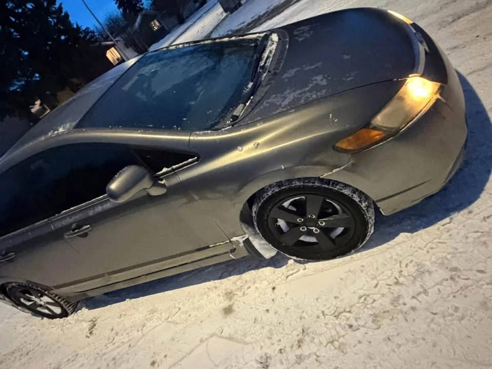 2006 Honda Civic 8th Gen - Image 7 of 9
