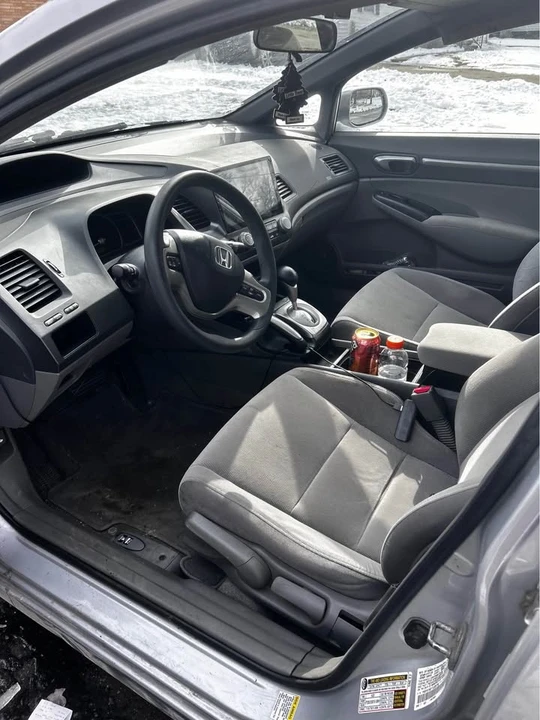 2007 Honda Civic 8th Gen - Image 2 of 7