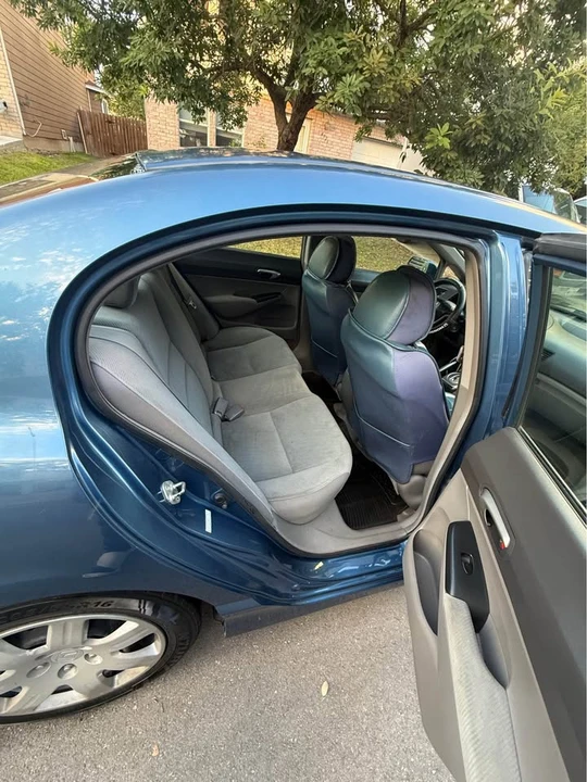 2009 Honda Civic 8th Gen - Image 7 of 9