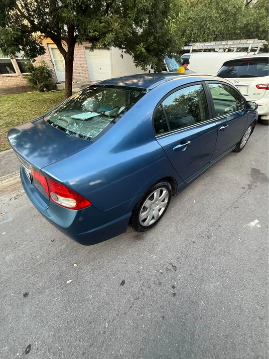 2009 Honda Civic 8th Gen - Image 3 of 9