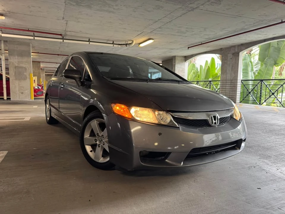 2010 Honda Civic 8th Gen - Image 7 of 7