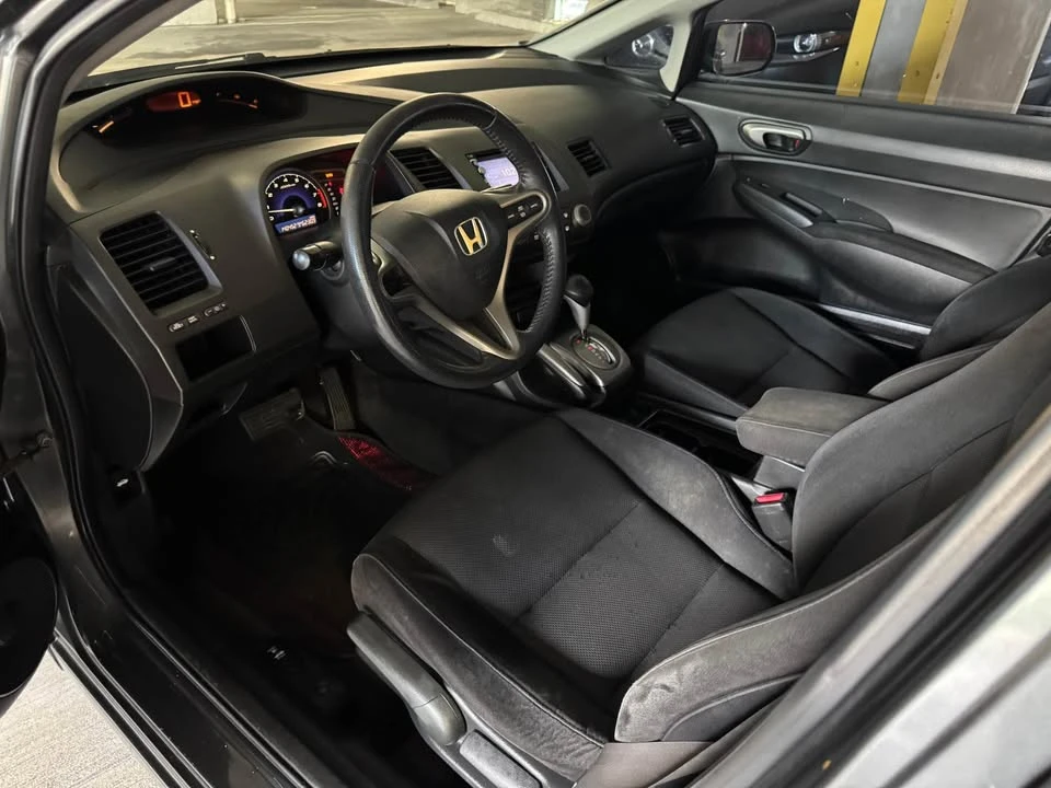 2010 Honda Civic 8th Gen - Image 4 of 7