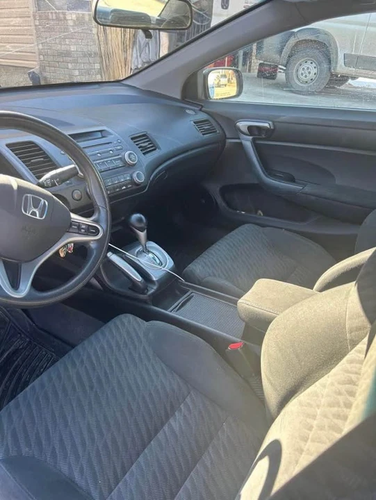 2011 Honda Civic 8th Gen - Image 7 of 8