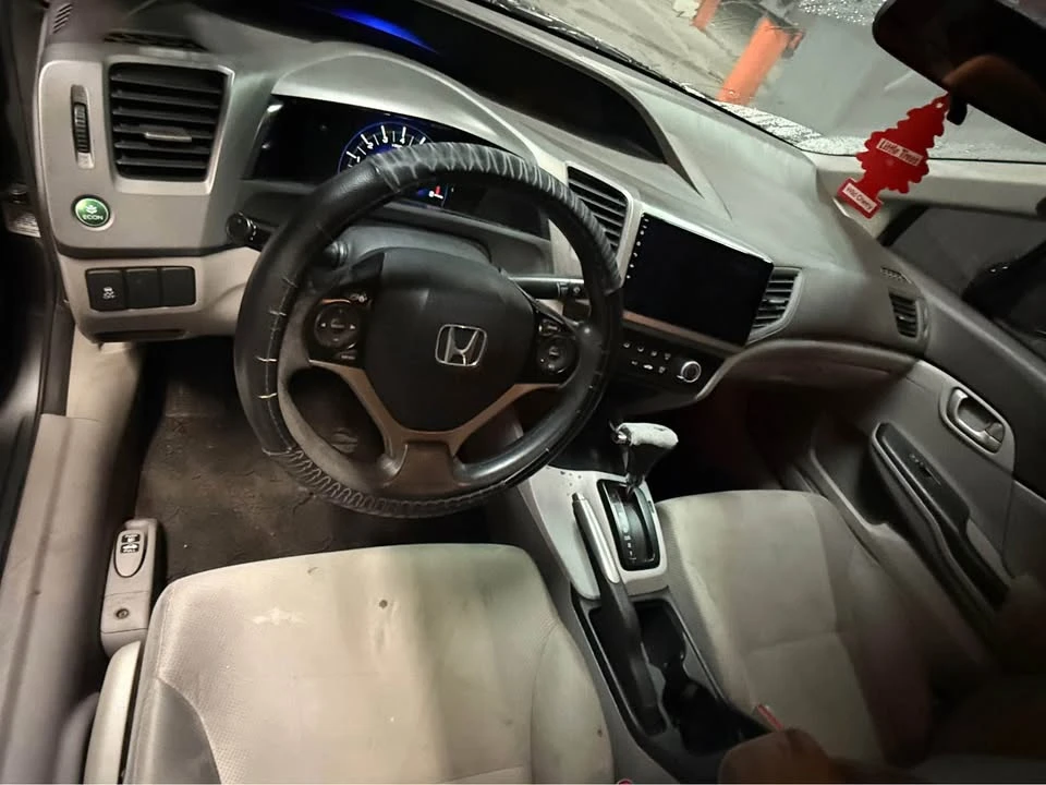 2012 Honda Civic 9th Gen - Image 3 of 5