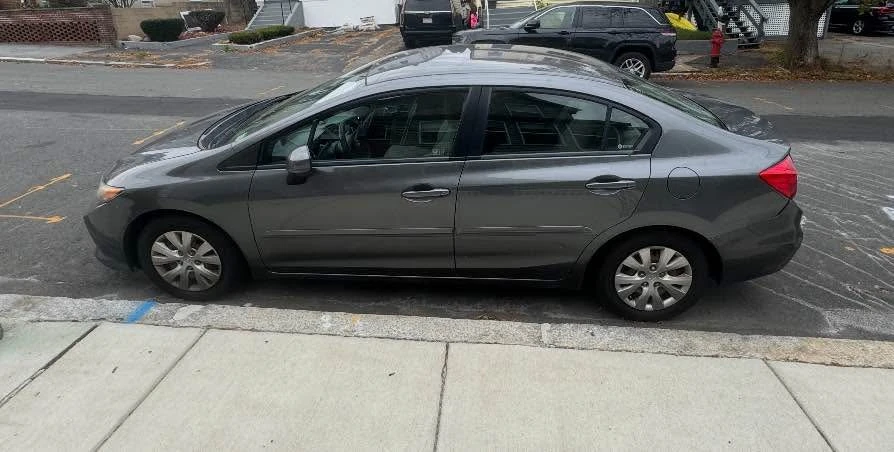 2012 Honda Civic 9th Gen - Image 2 of 3