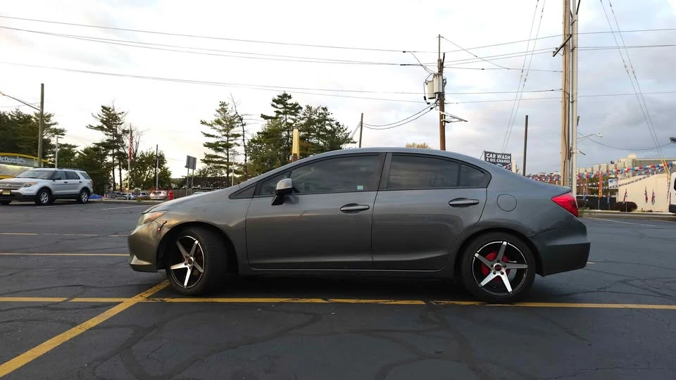 2012 Honda Civic 9th Gen - Image 3 of 8