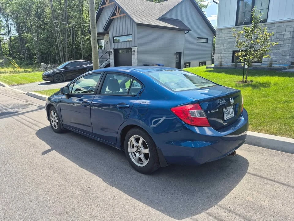 2012 Honda Civic 9th Gen - Image 3 of 4