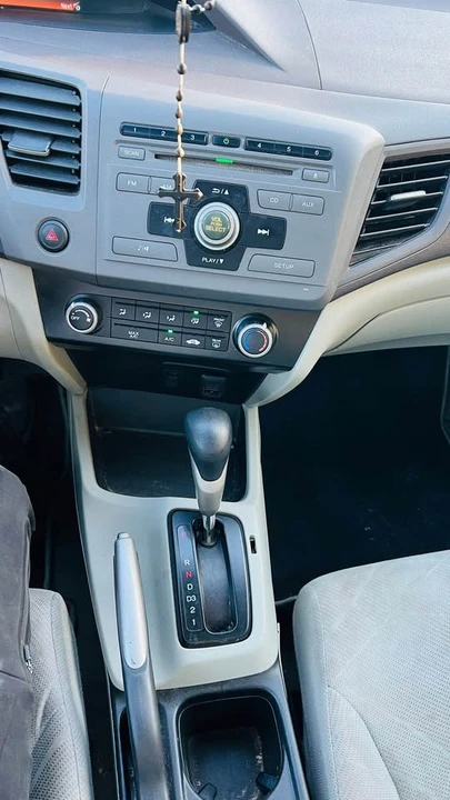 2012 Honda Civic 9th Gen - Image 8 of 10