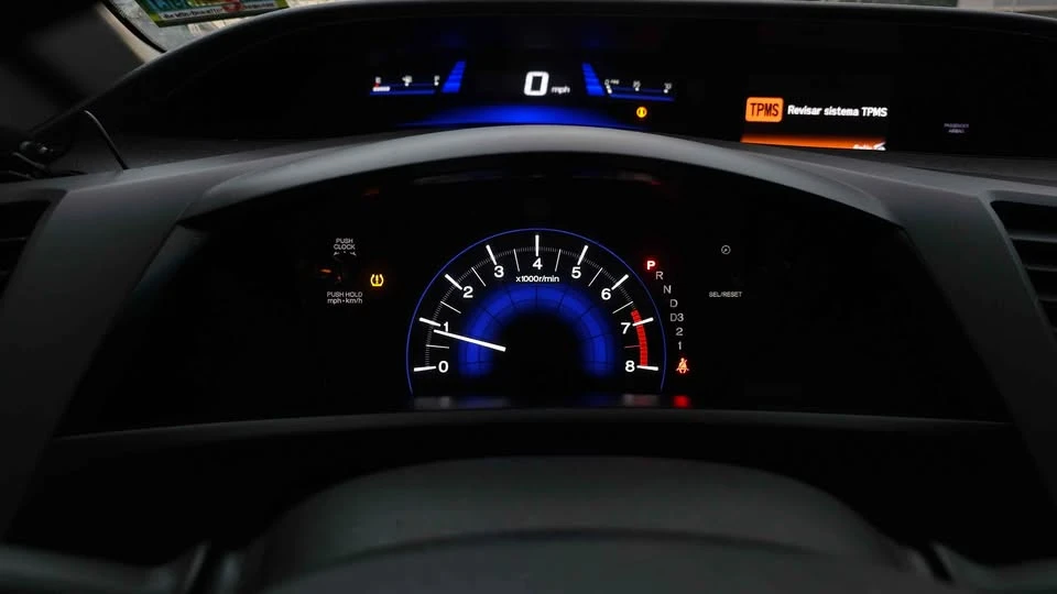 2012 Honda Civic 9th Gen - Image 6 of 8