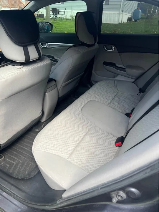 2014 Honda Civic 9th Gen - Image 5 of 10