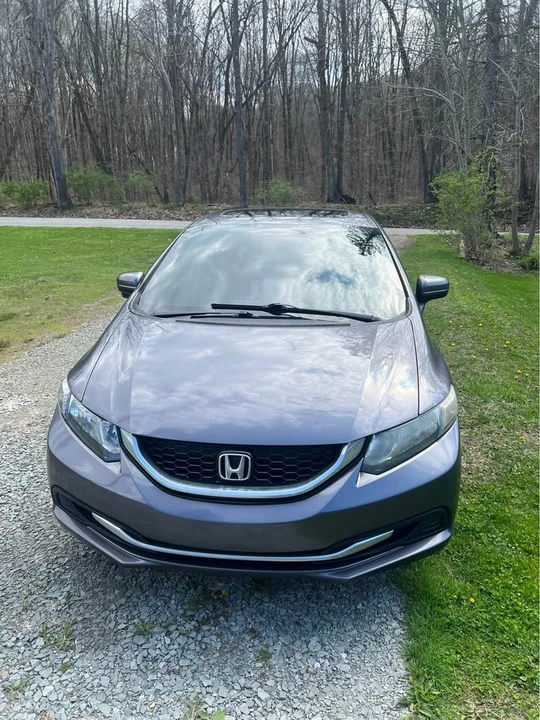 2014 Honda Civic 9th Gen - Image 3 of 10