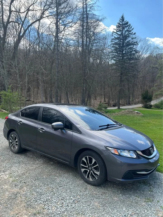 2014 Honda Civic 9th Gen - Image 2 of 10