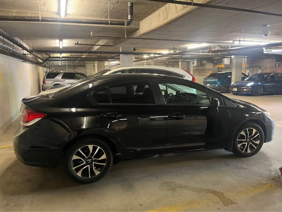 2014 Honda Civic 9th Gen - Image 2 of 3
