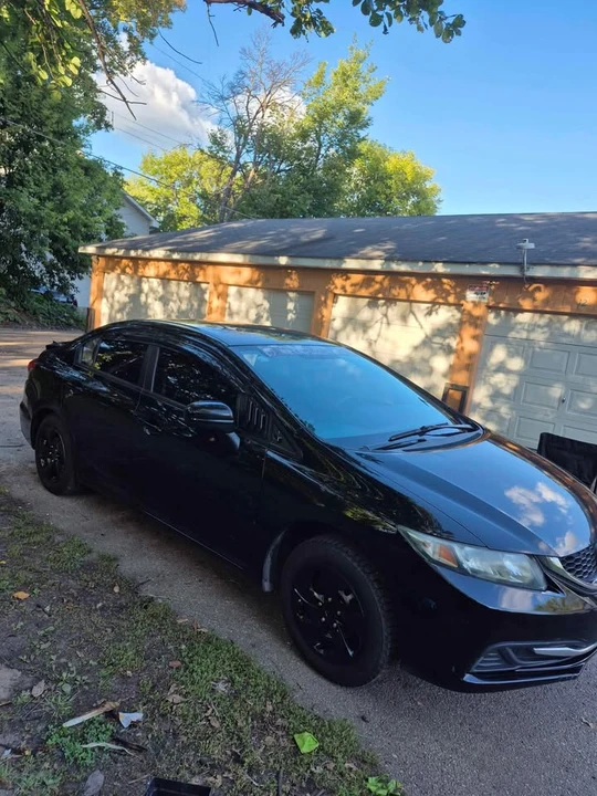 2015 Honda Civic 9th Gen - Image 3 of 6