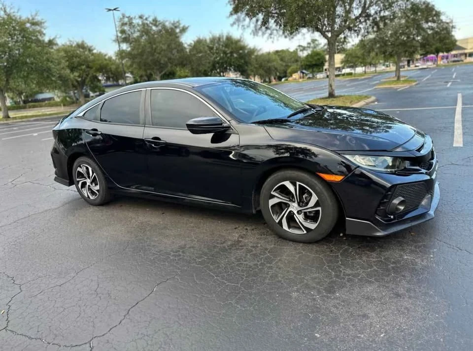 2017 Honda Civic 10th Gen - Image 3 of 6