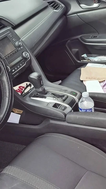 2018 Honda Civic 10th Gen - Image 3 of 5