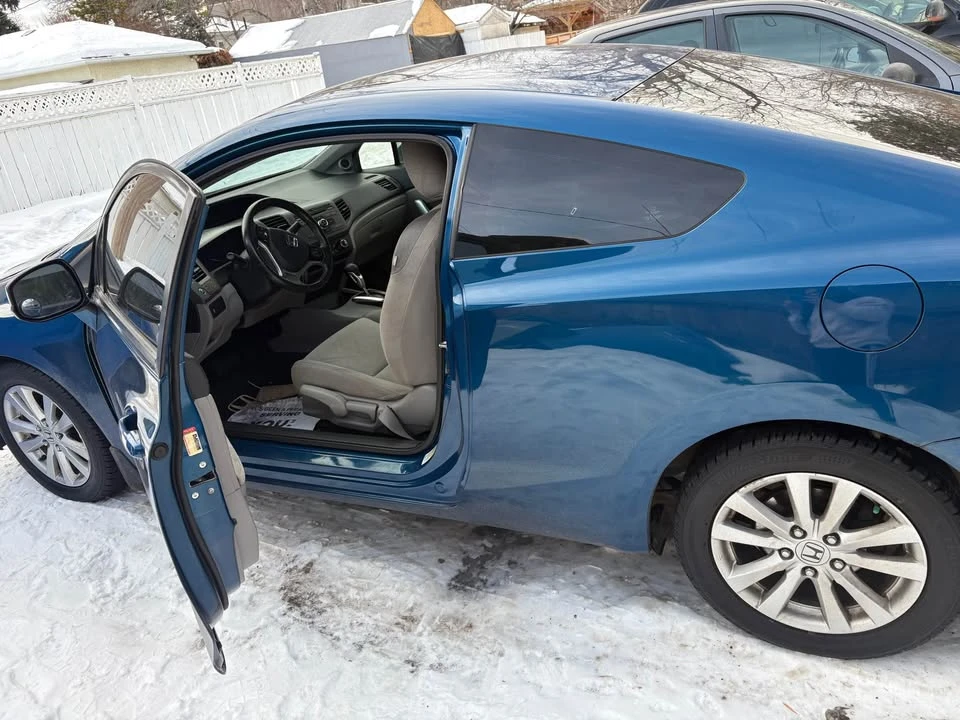 2012 Honda Civic 9th Gen - Image 2 of 8