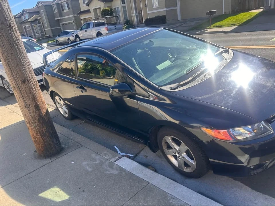 2009 Honda Civic 8th Gen - Image 3 of 5