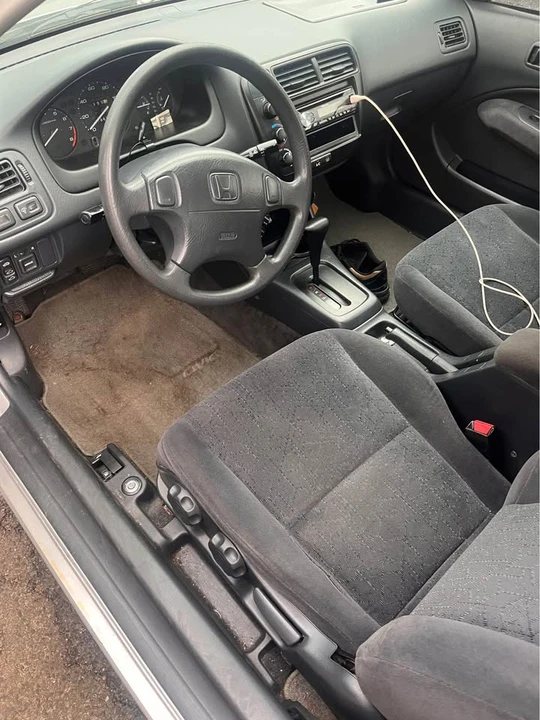 Honda Civic - Image 6 of 7