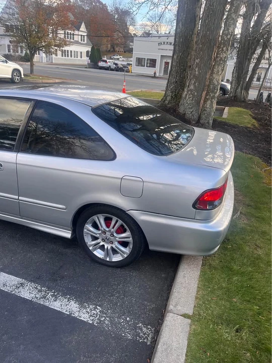 Honda Civic - Image 5 of 7
