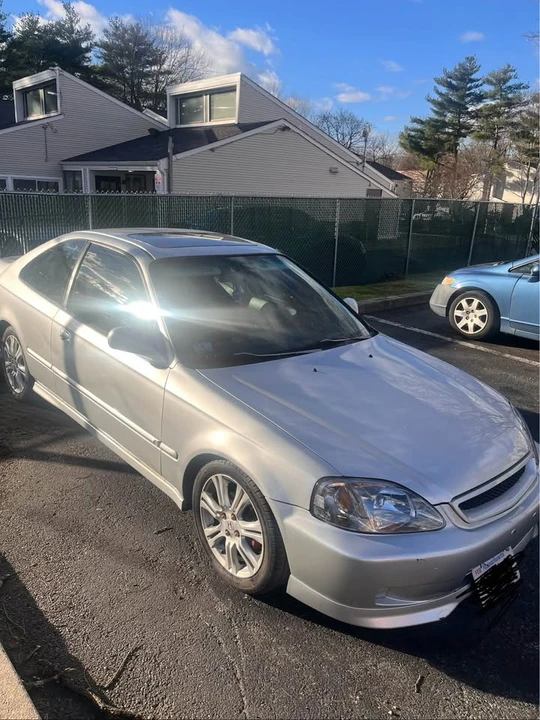 Honda Civic - Image 2 of 7
