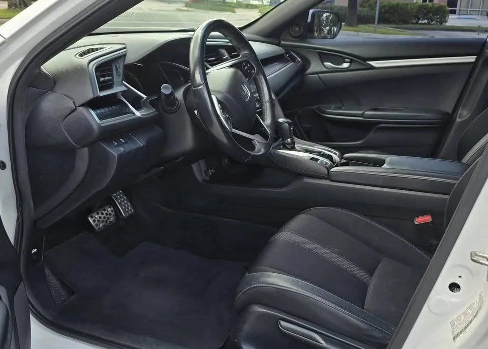 2020 Honda Civic 10th Gen - Image 4 of 6