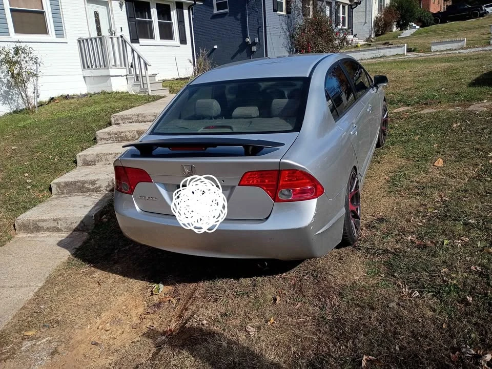2007 Honda Civic 8th Gen - Image 2 of 6