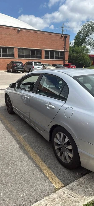 2011 Honda Civic 8th Gen - Image 7 of 8