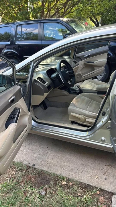 2004 Honda Civic 7th Gen - Image 2 of 4