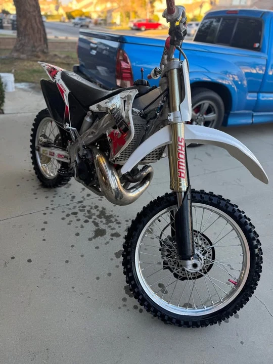 2003 Honda CR - Image 3 of 5