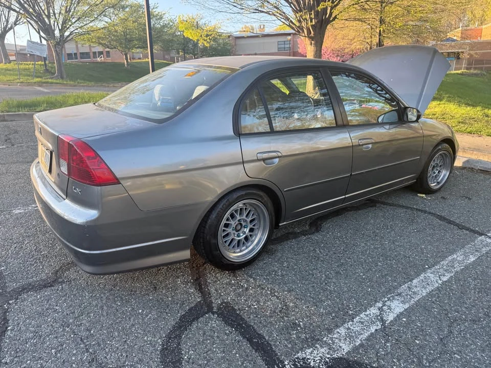 2004 Honda Civic 7th Gen - Image 2 of 3