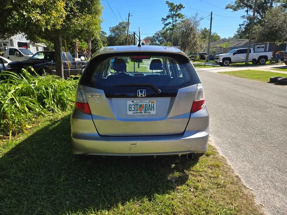2009 Honda Fit - Image 4 of 9