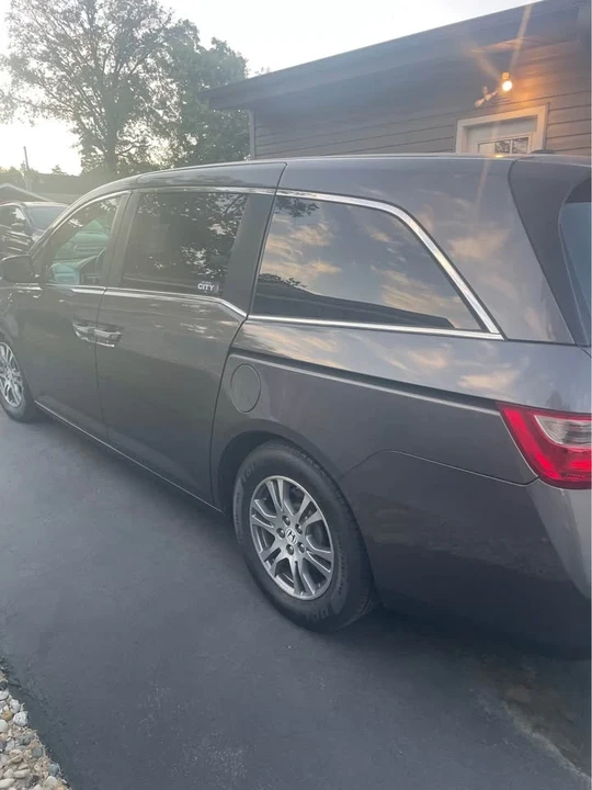 2012 Honda Odyssey - Image 4 of 10