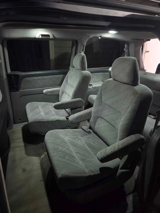 2003 Honda Odyssey - Image 8 of 10