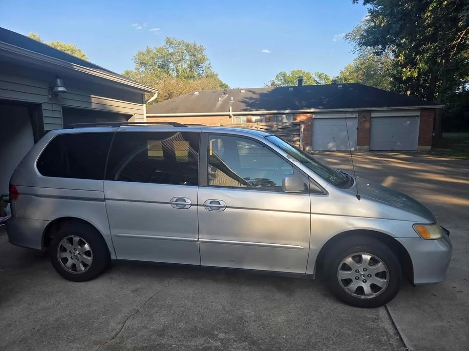 2003 Honda Odyssey - Image 6 of 10