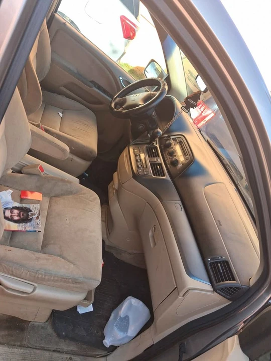 2009 Honda Odyssey - Image 6 of 7