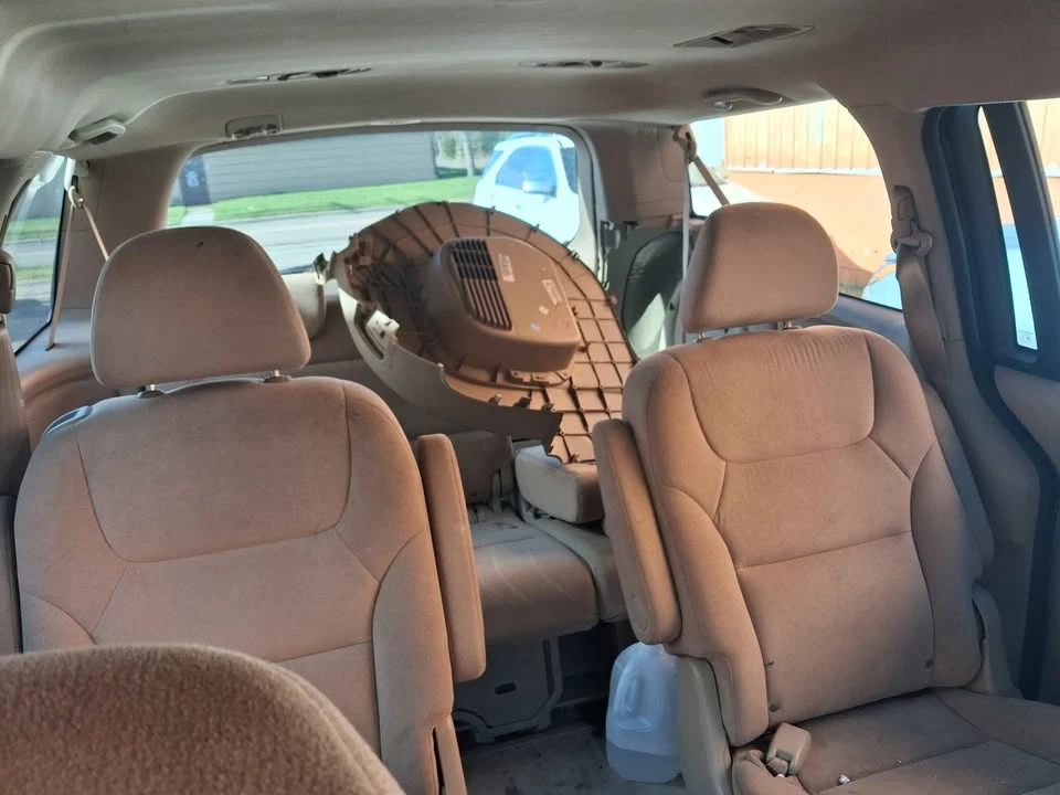 2009 Honda Odyssey - Image 7 of 7