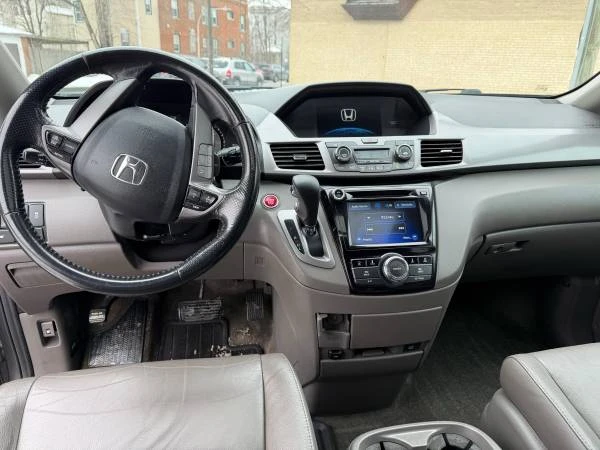 2015 Honda Odyssey - Image 8 of 21