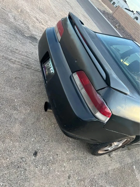1998 Honda Prelude 5th Gen - Image 2 of 4