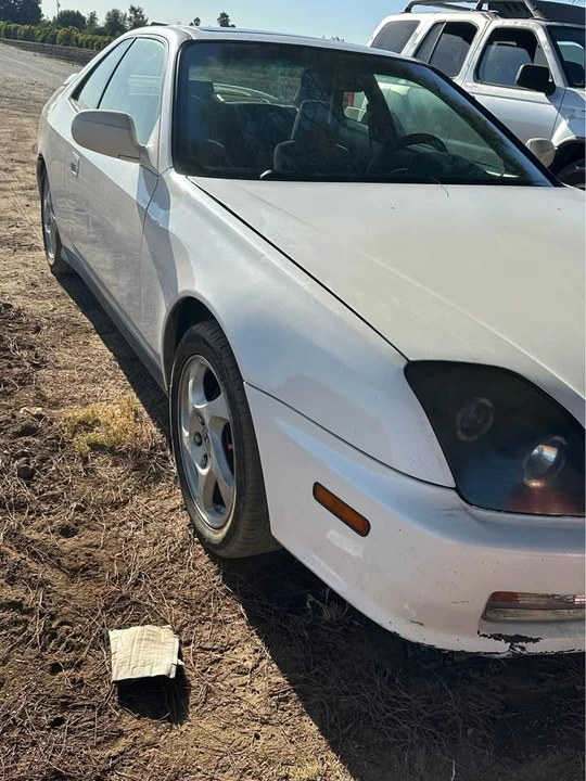 2000 Honda Prelude 5th Gen - Image 2 of 4