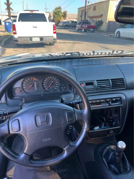 1999 Honda Prelude 5th Gen - Image 5 of 9