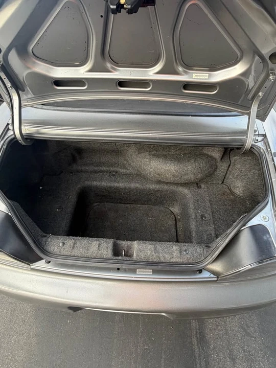 2005 Honda S2000 - Image 10 of 10