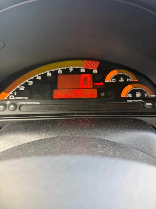 2005 Honda S2000 - Image 9 of 10